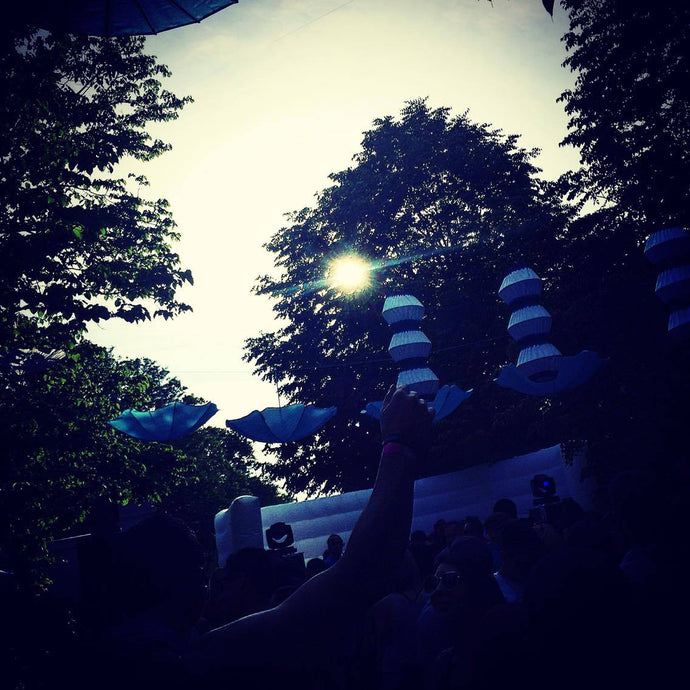 SUMMER VIBES AND A WICKED GOOD TIME AT THE BLU PARTY!